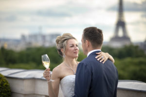 elope, Tour Eiffel