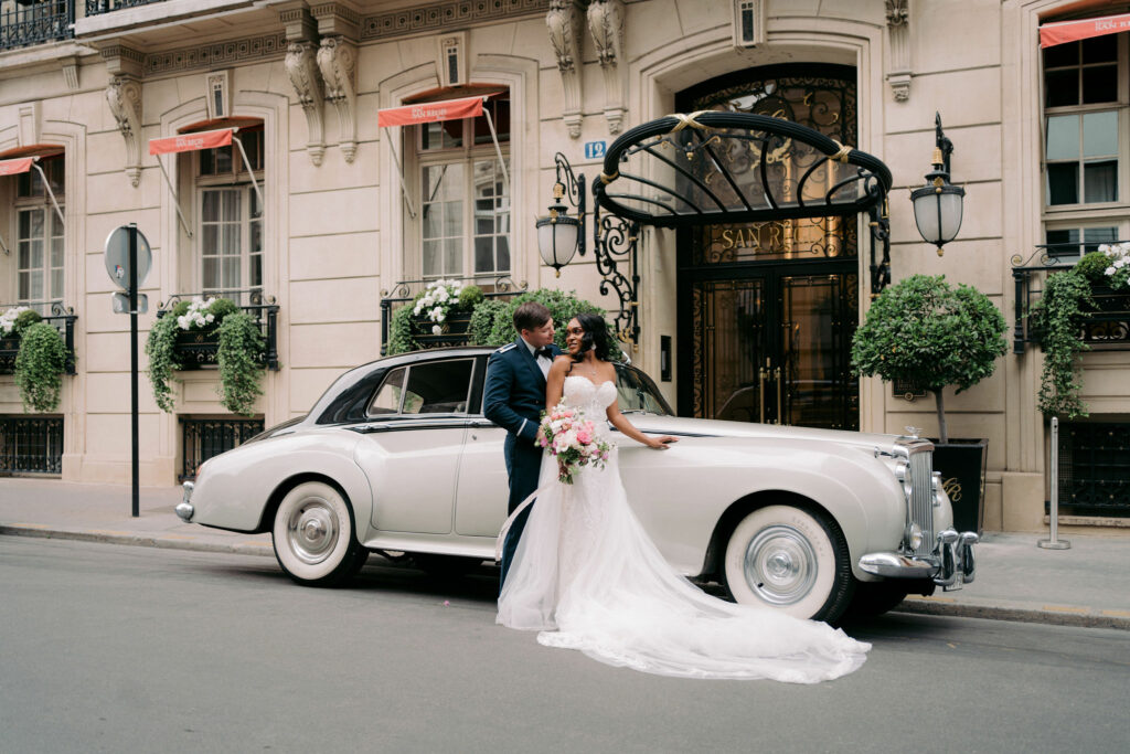 Happy to get married in Paris