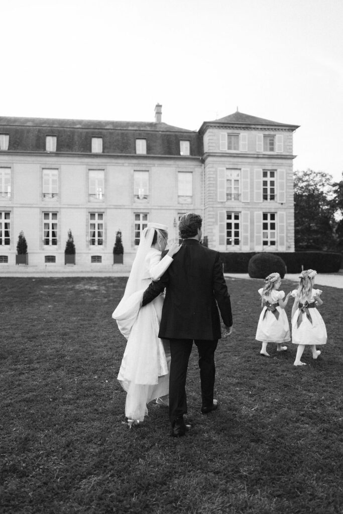 Romantic wedding celebration in Paris, France