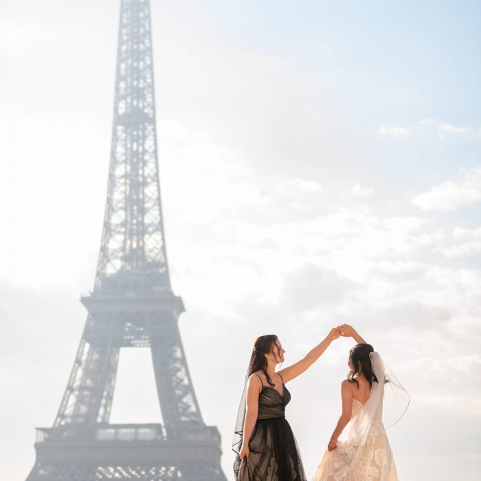 eromantic elopement in Paris